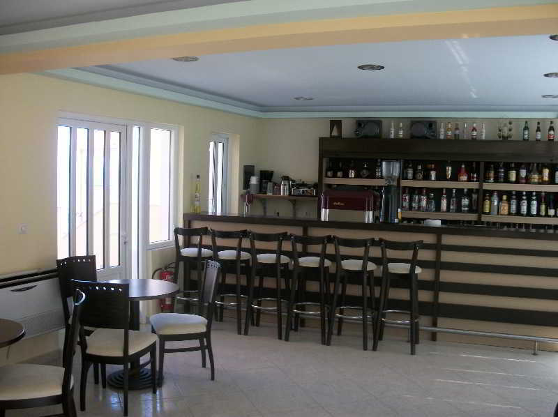 פורוס Dioni Studios & Apartments מראה חיצוני תמונה