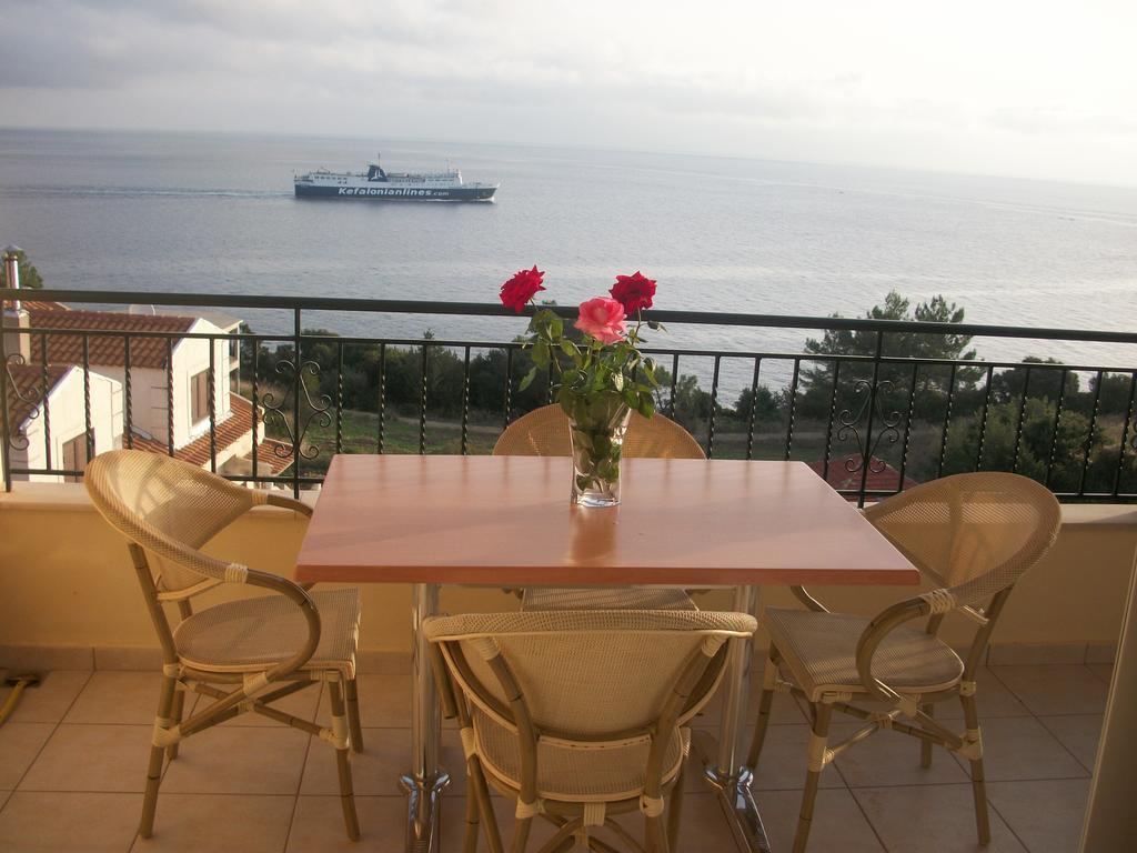 פורוס Dioni Studios & Apartments מראה חיצוני תמונה